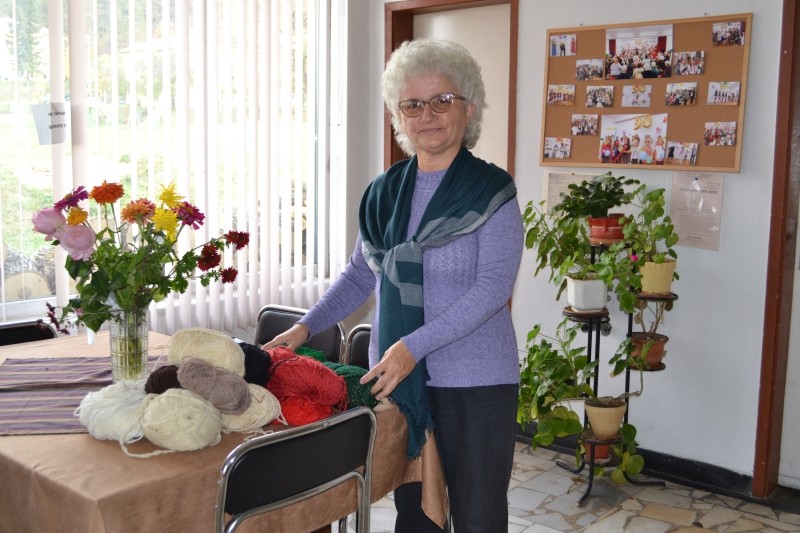 Снимка за Инициативата „Изплети топлина“ набира скорост в...