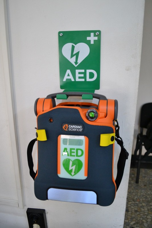 Снимка за Дареният дефибрилатор вече е поставен 