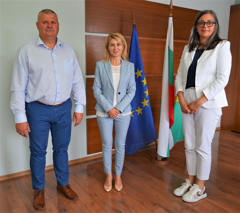 Снимка за Сдружението в Тун прекратява дейността си, оста...