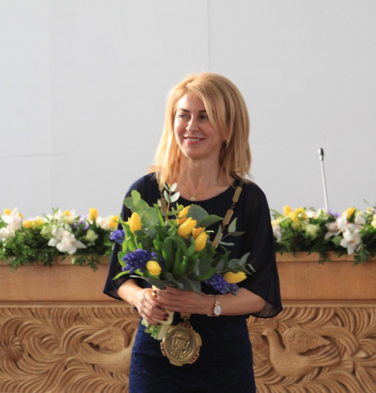 Снимка за  Таня Христова при встъпването в трети мандат: ...