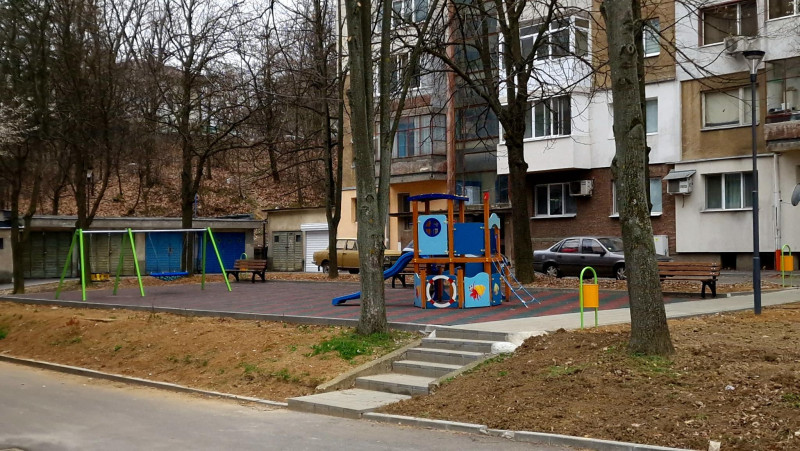 Снимка за Над 70 дървета ще бъдат засадени тази седмица в...