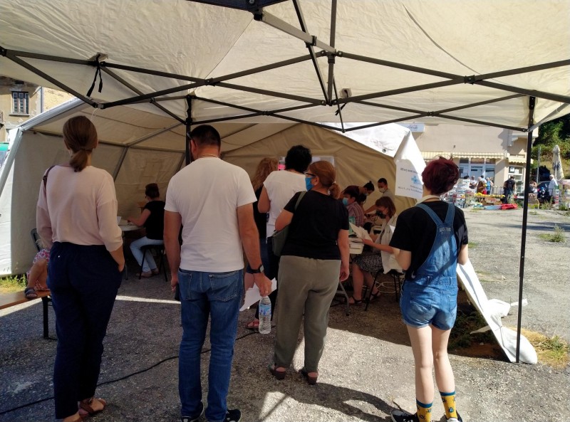 Снимка за Мобилен имунизационен пункт срещу COVID-19 в съ...