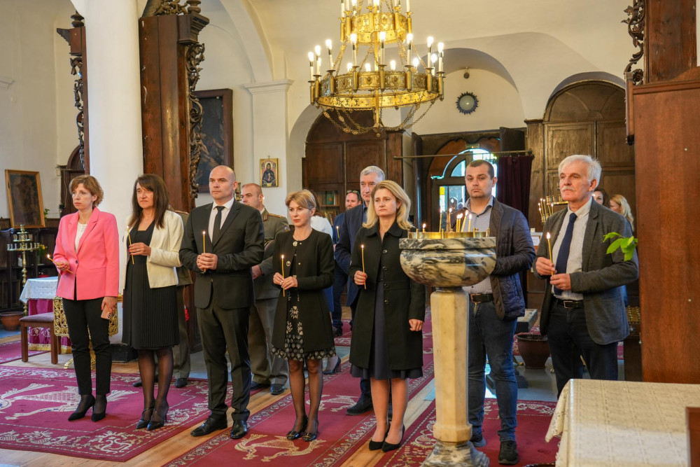 Снимка за 11961