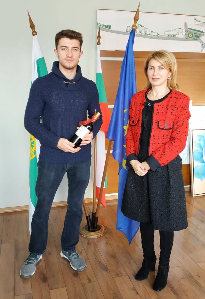 Снимка за 9853