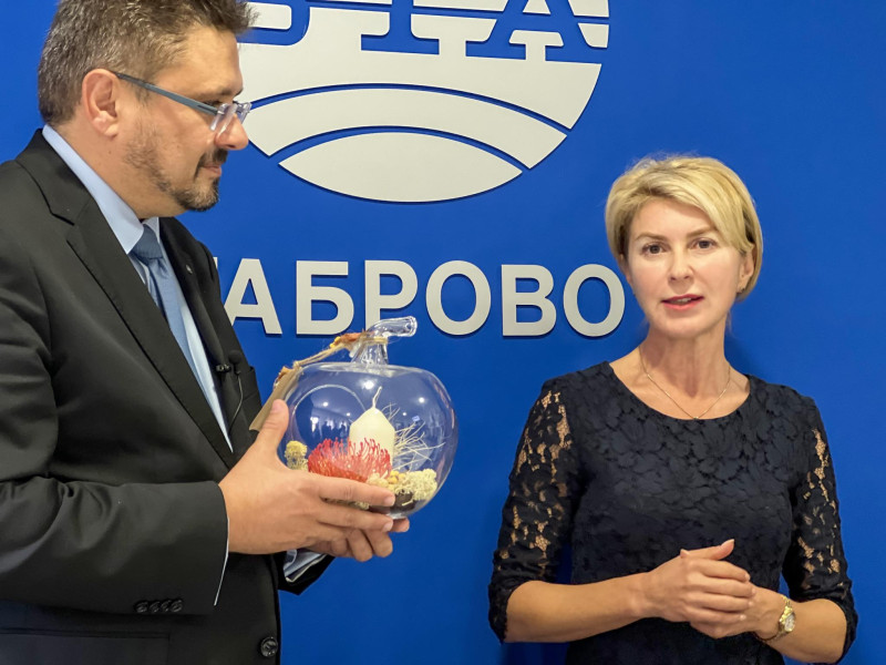 Снимка за Габрово официално е част от националната мрежа ...