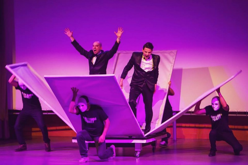 Снимка за Остават броени часове до началото на магичния ф...