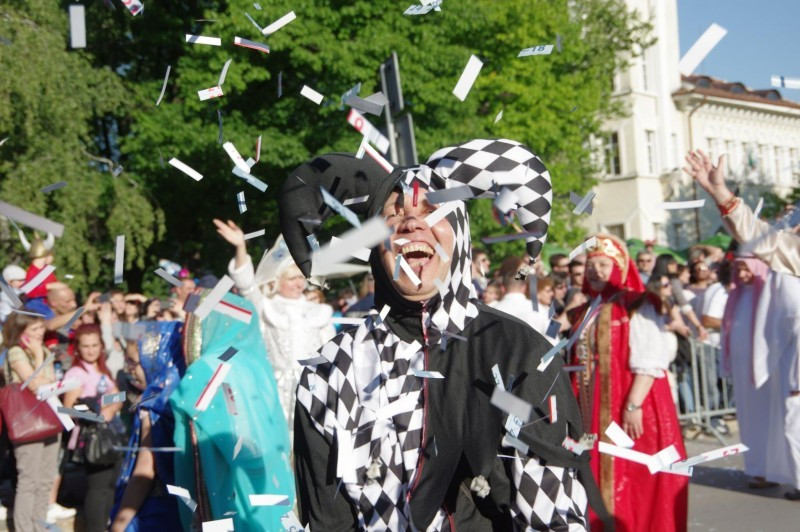 Снимка за В събота откриваме петото годишно време – карна...