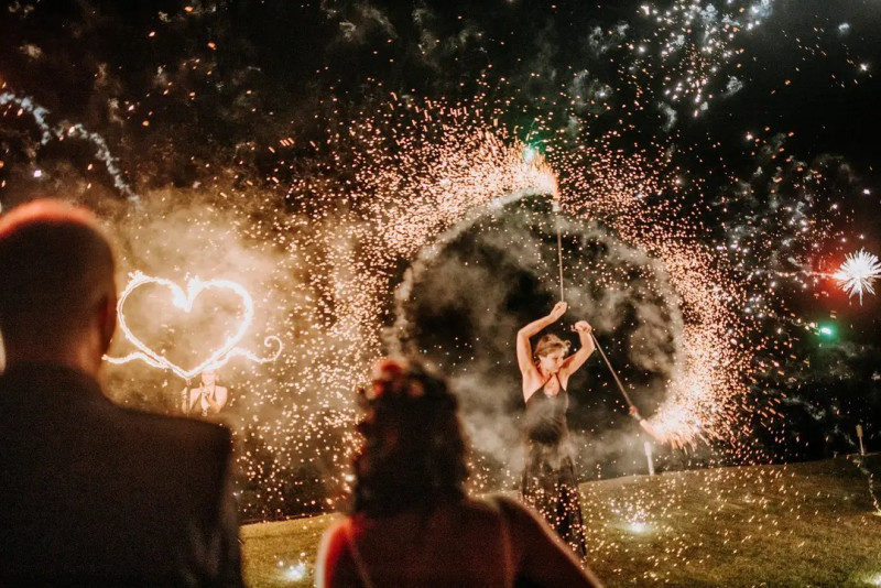 Снимка за Фестивал на светлината огрява „Шести участък“