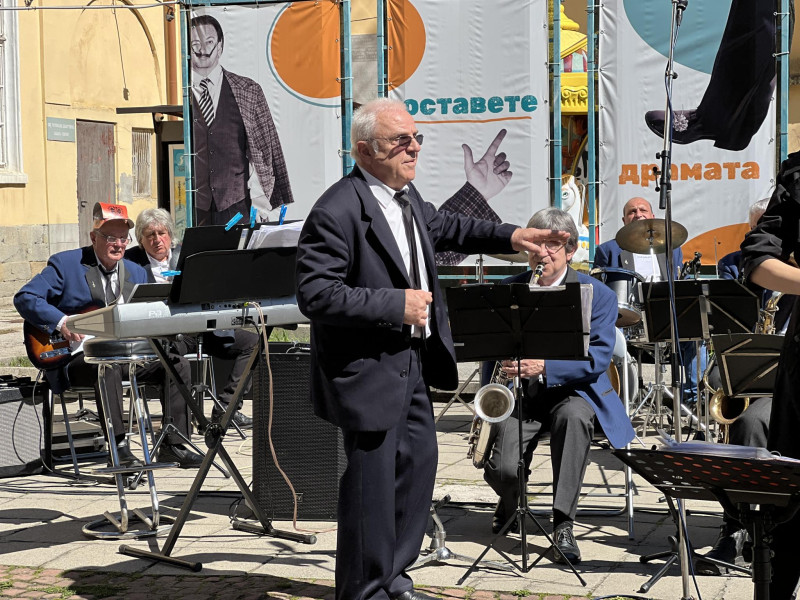 Снимка за БИГ БЕНД ПАРАД НА 19 МАЙ ОТ 17 Ч. НА ПЛОЩАД "ВЪ...