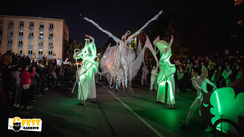 Снимка за Уличният фестивал 6Fest излезе извън рамките на...