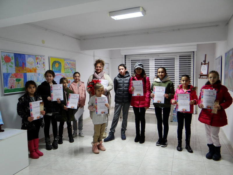 Снимка за В габровската галерия откриха Детската годишнат...