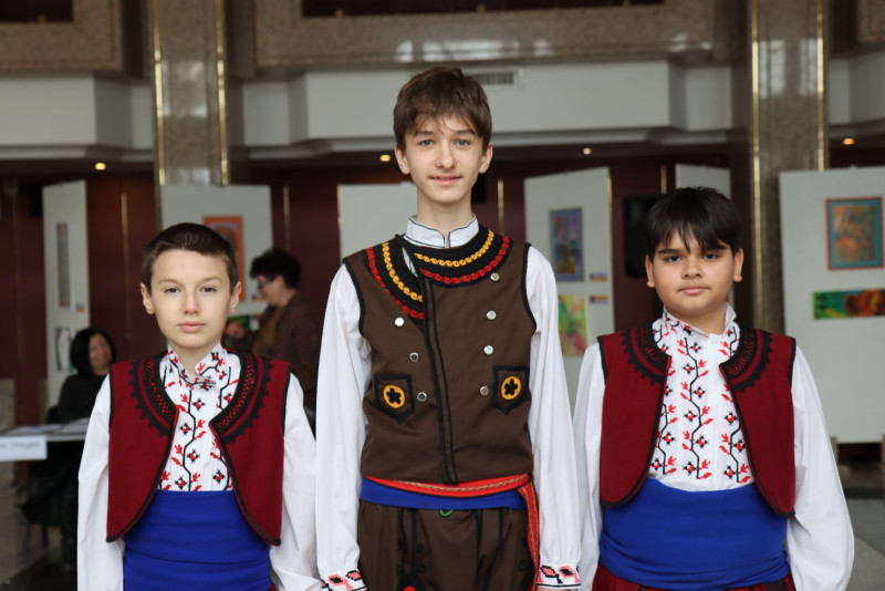 Снимка за Награди за талантливите деца от "Габровче" от X...