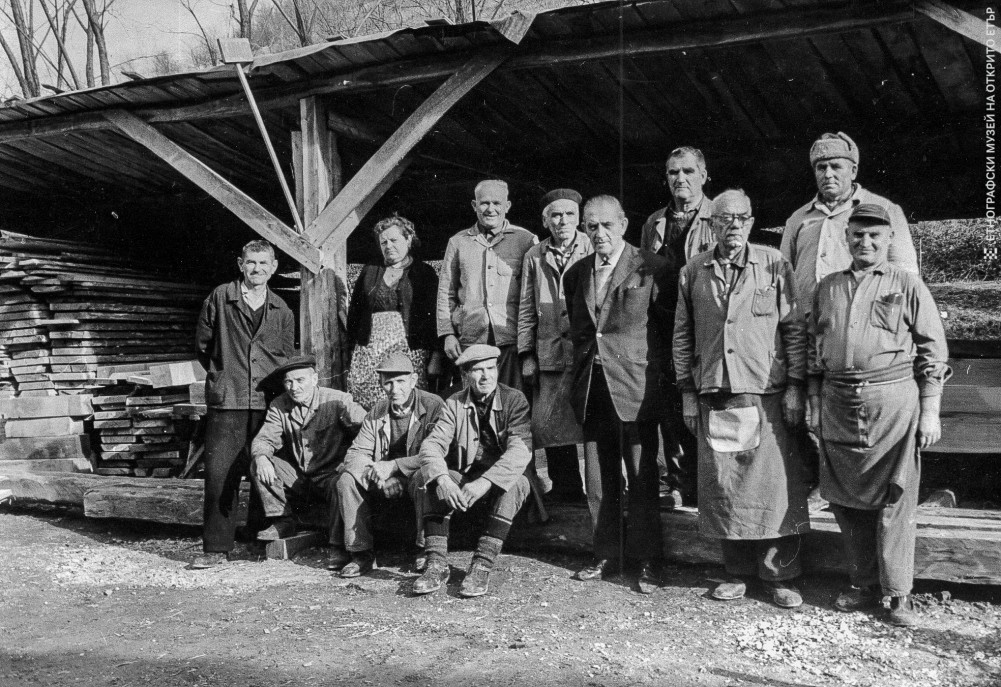 Снимка за 7744