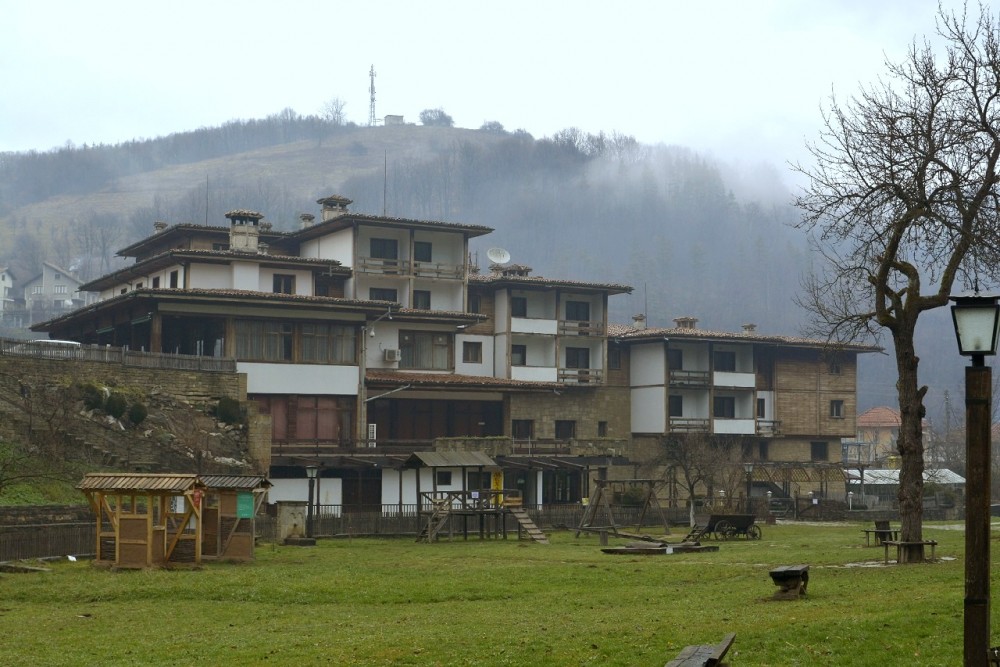 Снимка за 10057