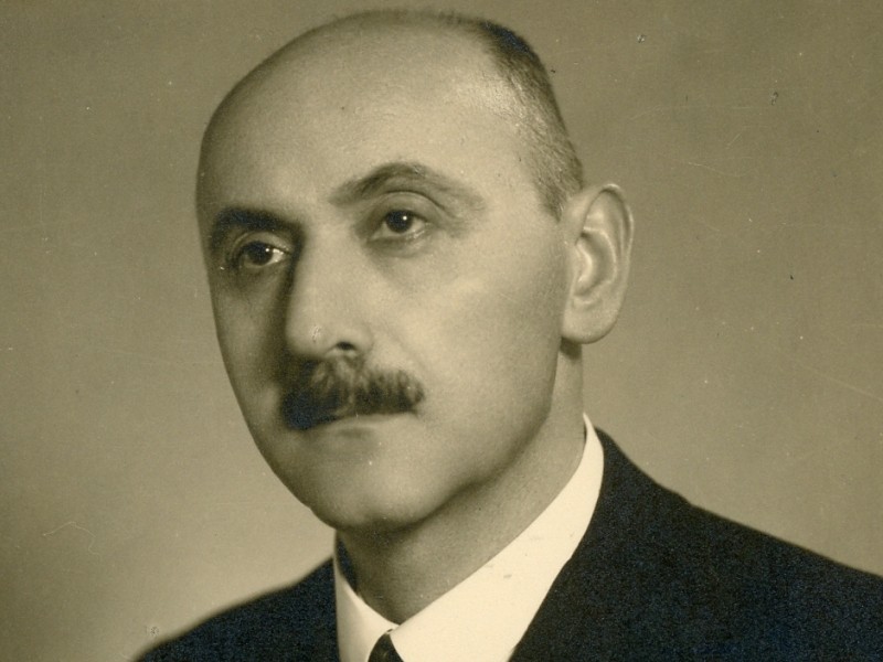 Снимка за За да си герой, не е нужно да се „възпламениш“,...