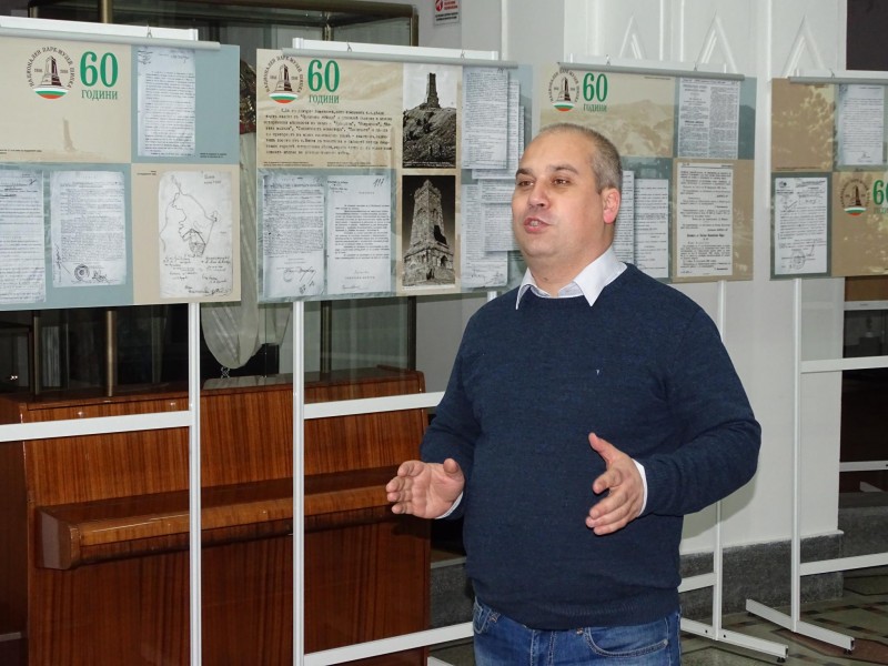 Снимка за За да разберете как Шипка се превръща в символ ...