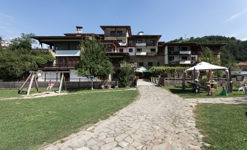 Снимка за Представят проектите от конкурса за реконструкц...