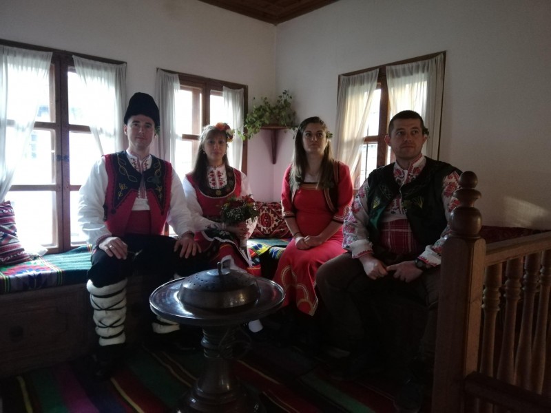 Снимка за На 02.02.2020 г.: Десислава и Петко се венчаха ...