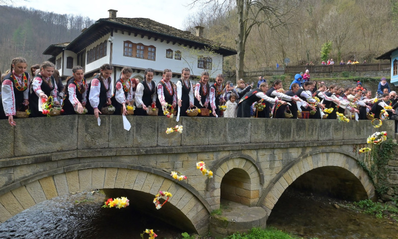 Снимка за Европейски проект утвърждава „Етър“ като музей ...