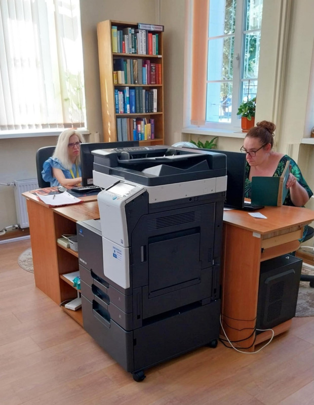 Снимка за Габровската библиотека придоби нова техника с ф...