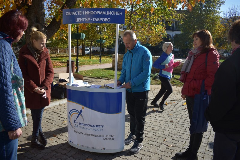 Снимка за ОИЦ – Габрово поднови договора си за още 2 години