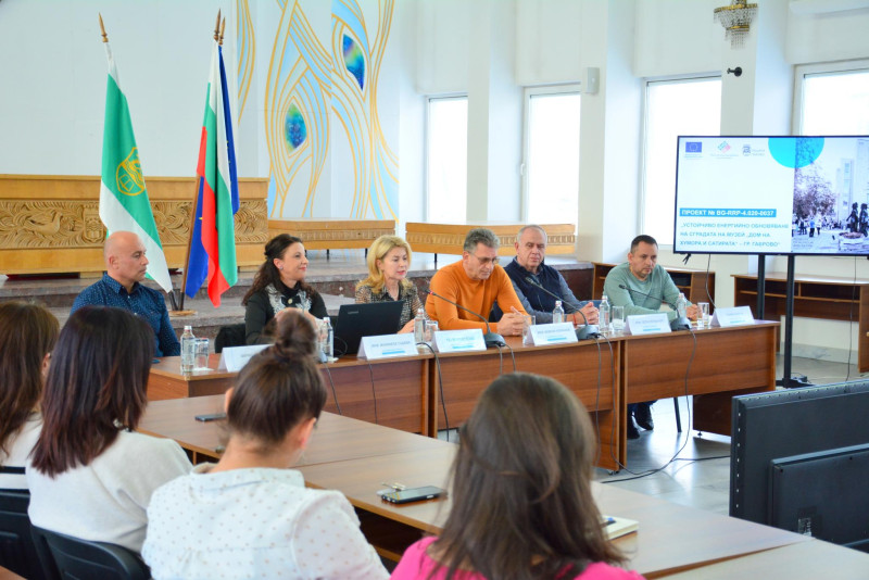 Снимка за Започва енергийното обновяване на Дома на хумор...