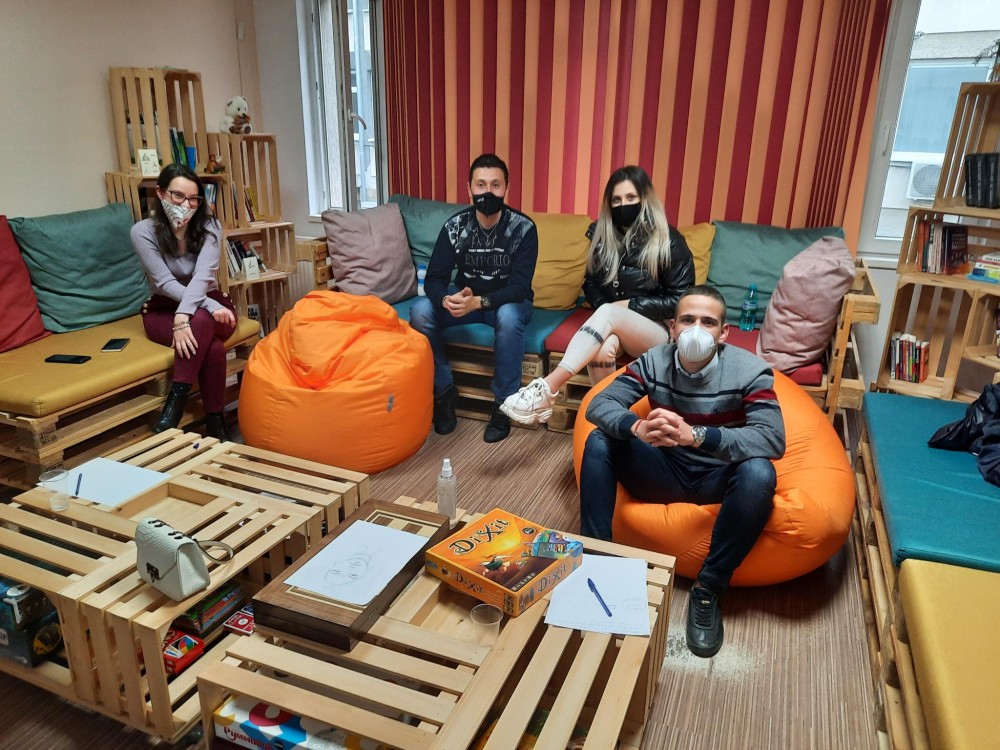 Снимка за 10077