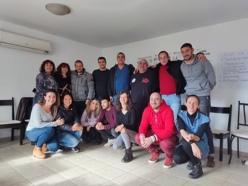 Снимка за Обучение по мотивационно интервюиране преминава...