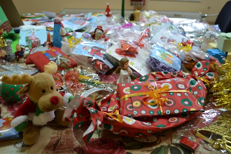 Снимка за Коледните внучета внасят празничен дух в домове...