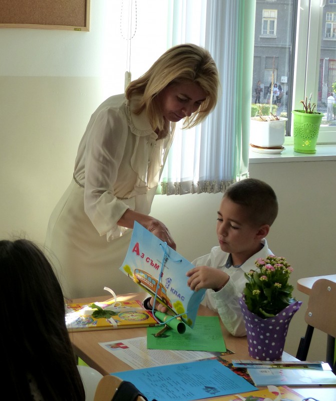 Снимка за Поздравление от кмета на Габрово Таня Христова ...