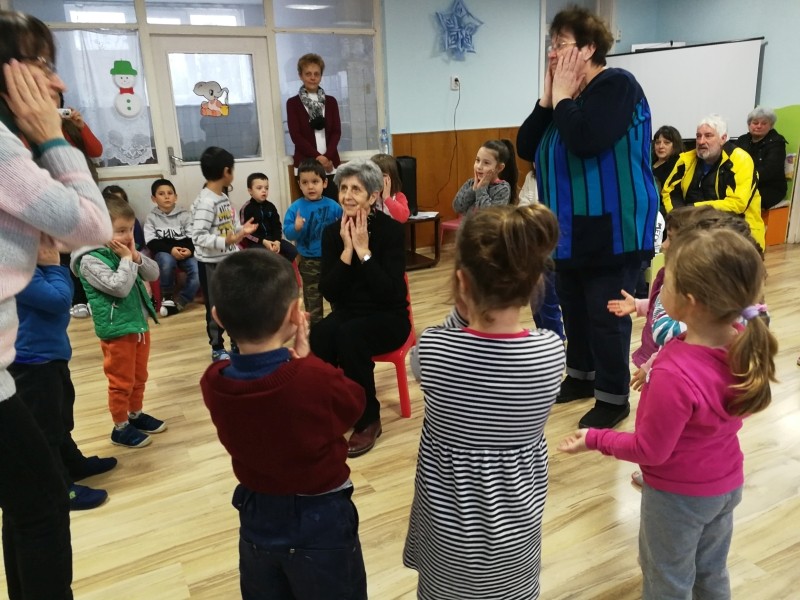 Снимка за Празник на бабата и дядото в ДГ „РанБосилек“