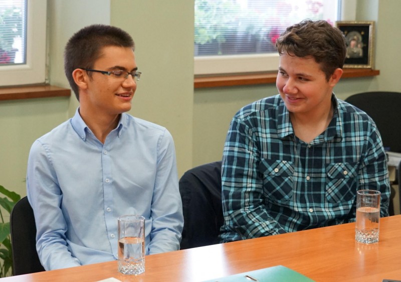 Снимка за Успехите на "красивите умове"