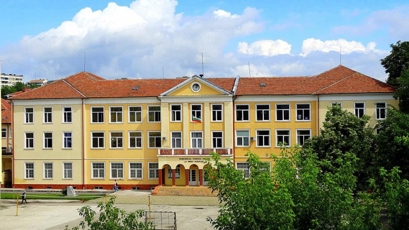 Снимка за ПТГ „Д-р Никола Василиади“ става Център за висо...