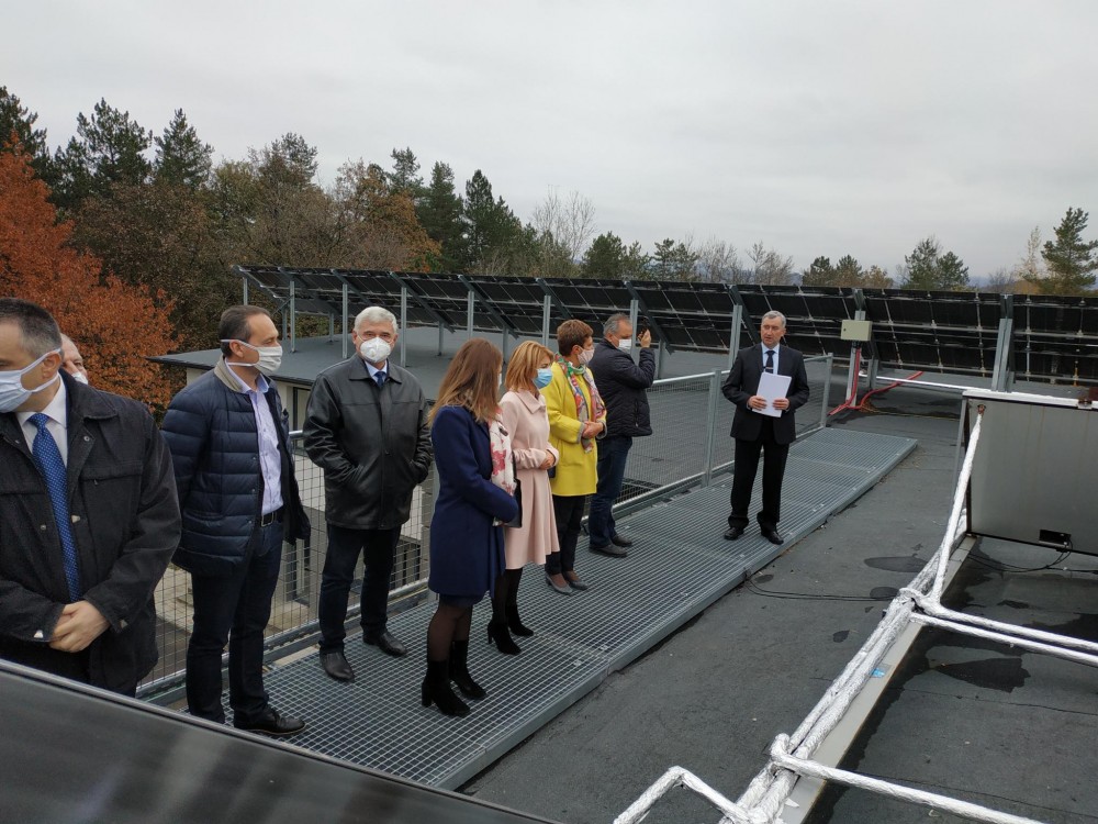 Снимка за 9709