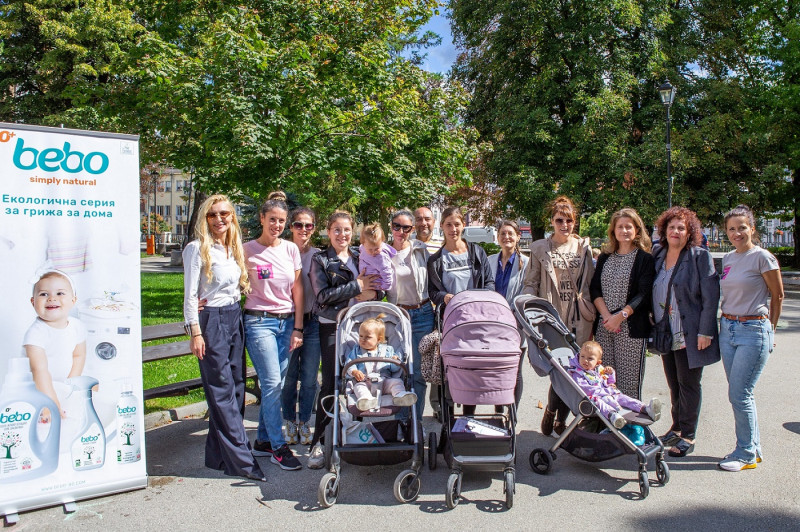 Снимка за Преобладаващо женско присъствие в „Мама е добър...