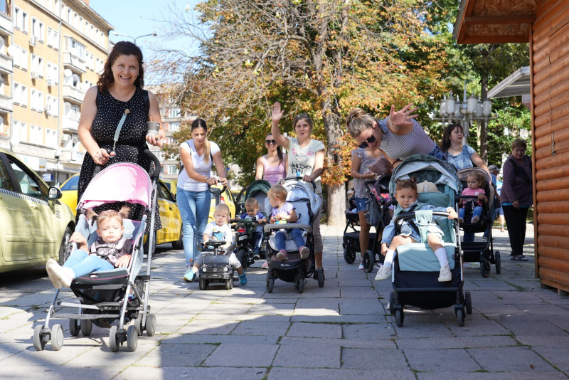 Снимка за 25 екипажа в „Мама е добър „шофьор“ 5