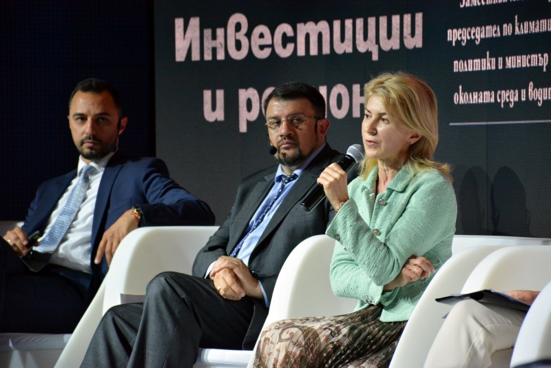 Снимка за Таня Христова: „Диалогът с общините и финансова...