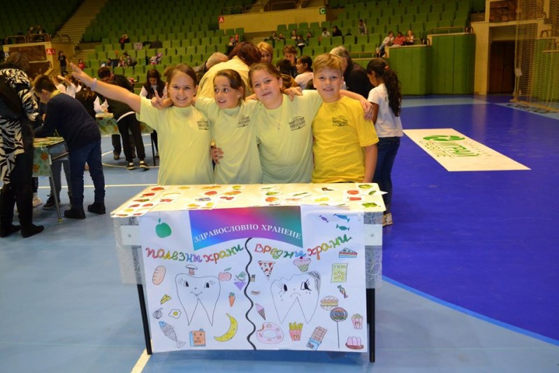 Снимка за 150 деца в Деня на здравословното хранене, кмет...