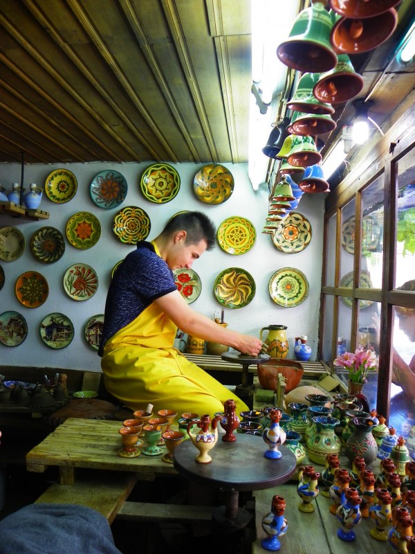 Снимка за Етърски майстори ще обучават „внучета назаем“ в...