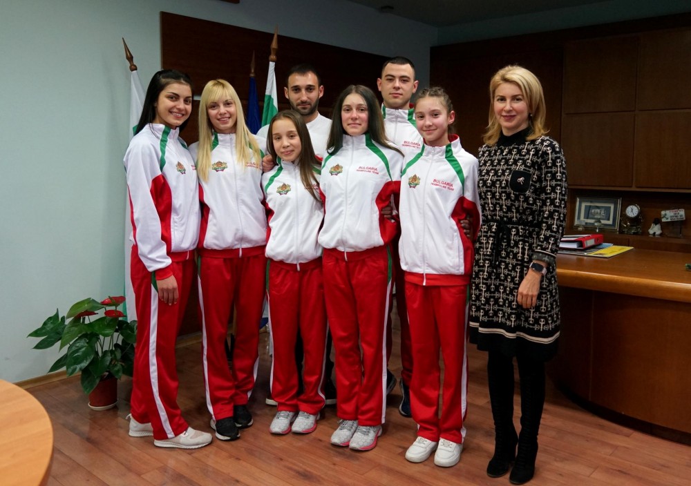 Снимка за 10908