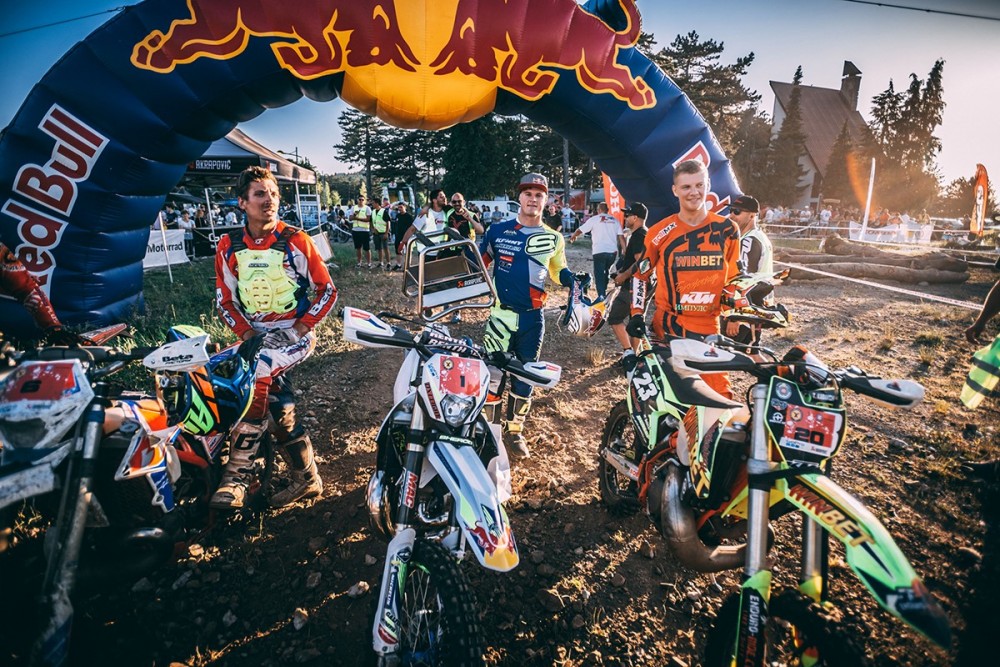 Снимка за 7944