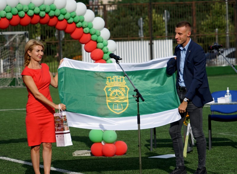 Снимка за Християн Стоянов: "Отговорът е написан на нашия...