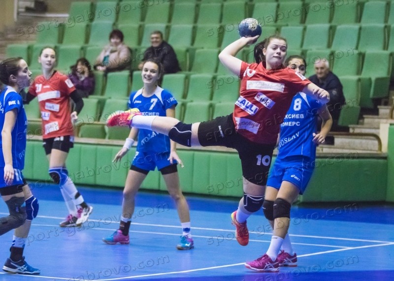 Снимка за ХК „Бъки“ с първа победа за годината