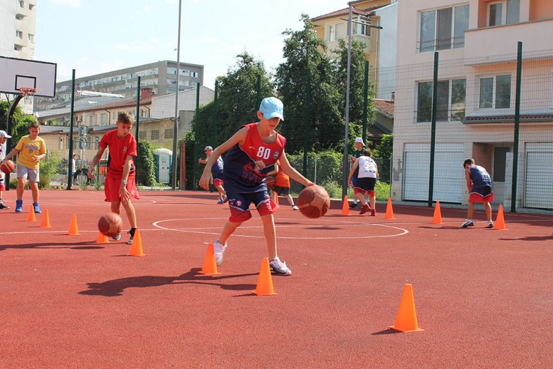 Снимка за Тази вечер се открива баскетболния турнир за Ку...