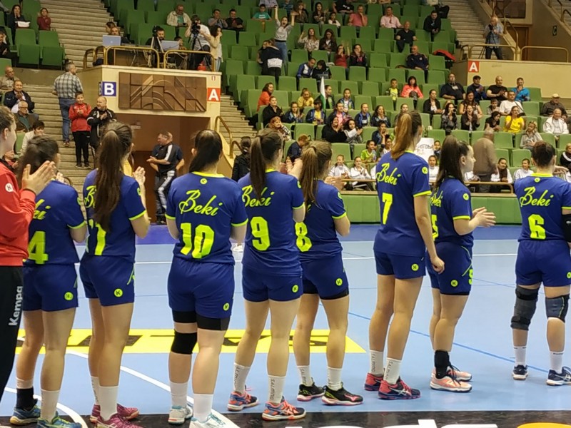 Снимка за Зрелищен мач и победа за момичетата на "Бъки"