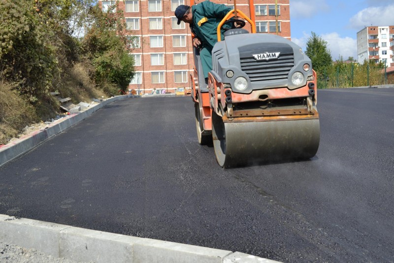 Снимка за Напредва благоустрояването на кв. Трендафил 1