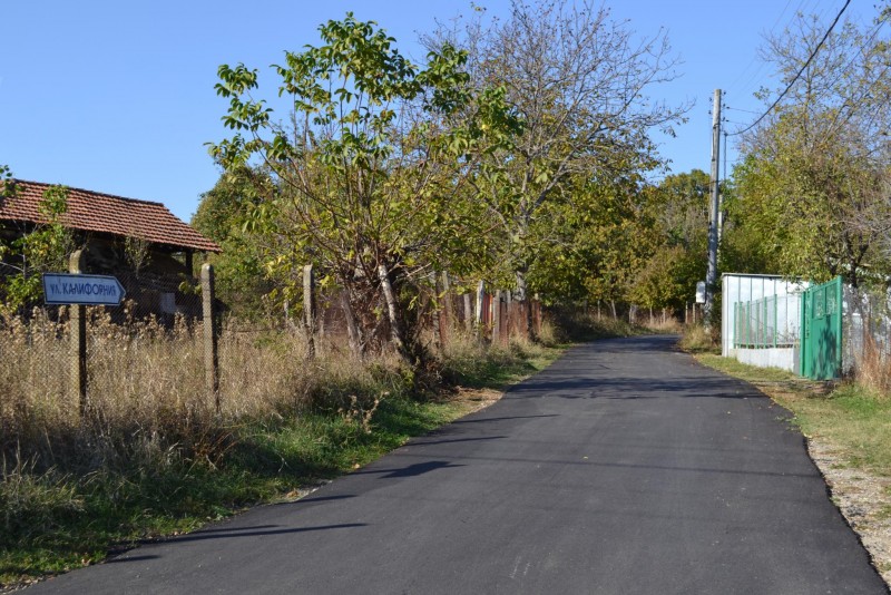 Снимка за Новите улици в селата Поповци, Пецовци и Прахал...