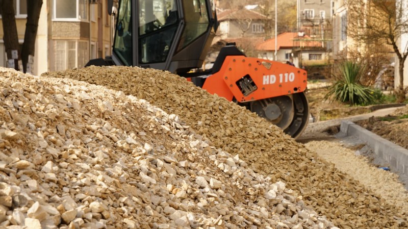 Снимка за В началото на строителния сезон - къде се работ...