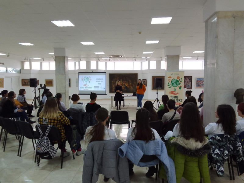 Снимка за Ученици от Габрово решават предизвикателствата ...