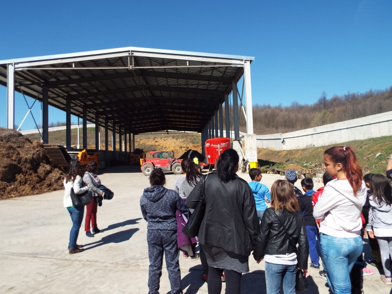 Снимка за Малките гости на депото